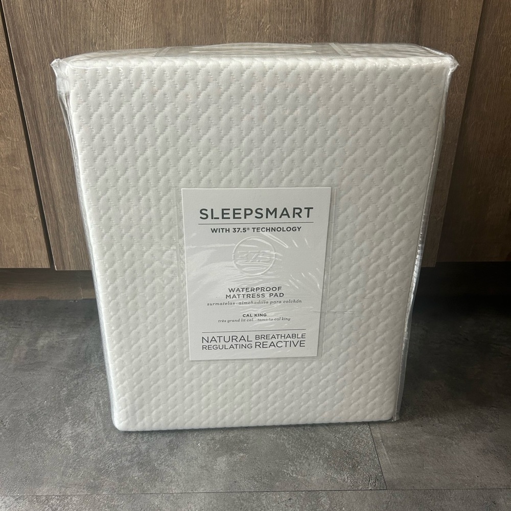 Pottery Barn Sleepsmart 37.5 Temp Regulating CAL KING Waterproof Mattress Cover